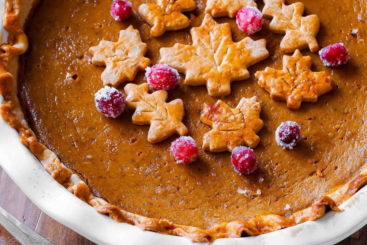 Craft The Best Homemade Pumpkin Pie: Flaky Crust & Creamy Filling